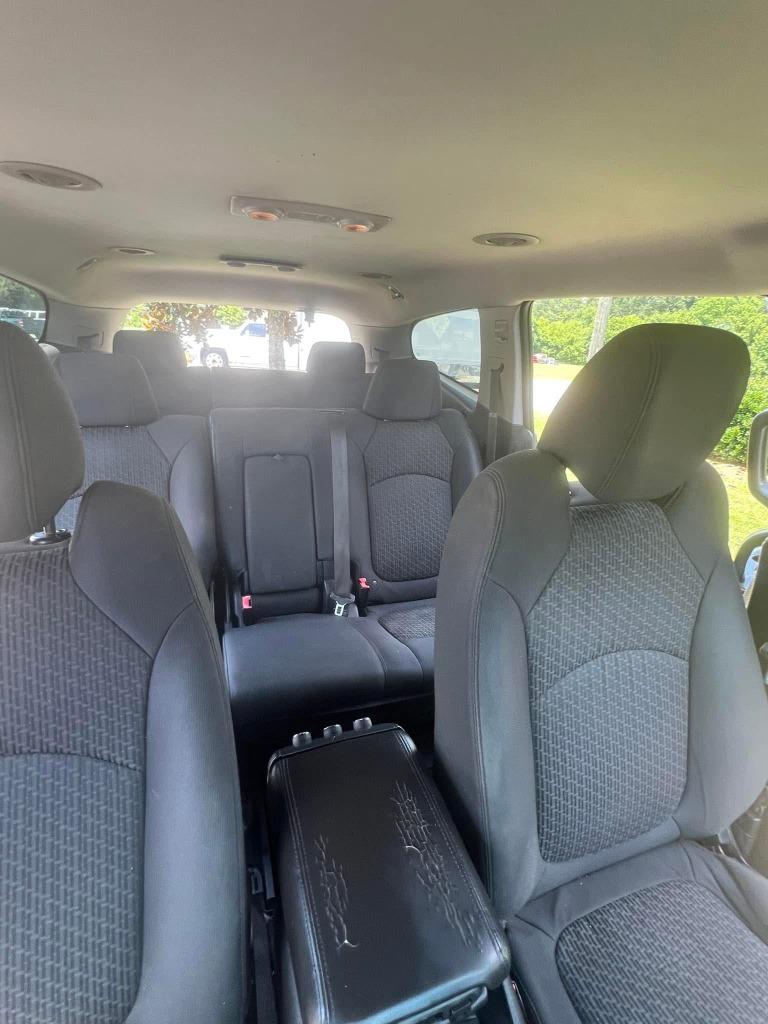 2010 Chevrolet Traverse 1LT - Photo 12