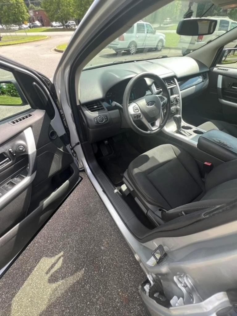 2014 Ford Edge SE - Photo 9